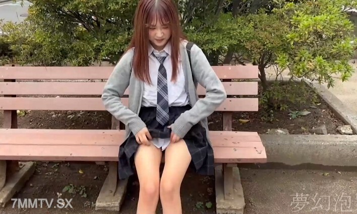 18 tuổi Hiện tại "Dự án K hiện đang ở giữa một cột mốc truyền hình lãng mạn nhất định. Bộ phim khiêu dâm theo phong cách thần thánh và vòng sáng nổi bật. Âm hộ bị lấy ra khỏi đường đi, và âm hộ rò rỉ ra ngoài và tình yêu