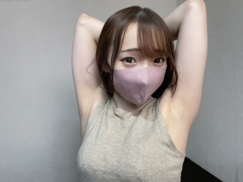 Một cô gái đại học xinh đẹp mảnh mai luôn trong trạng thái động dục! Cô ấy phun rất nhiều với khả năng tự xuất tinh tuyệt vời của mình!